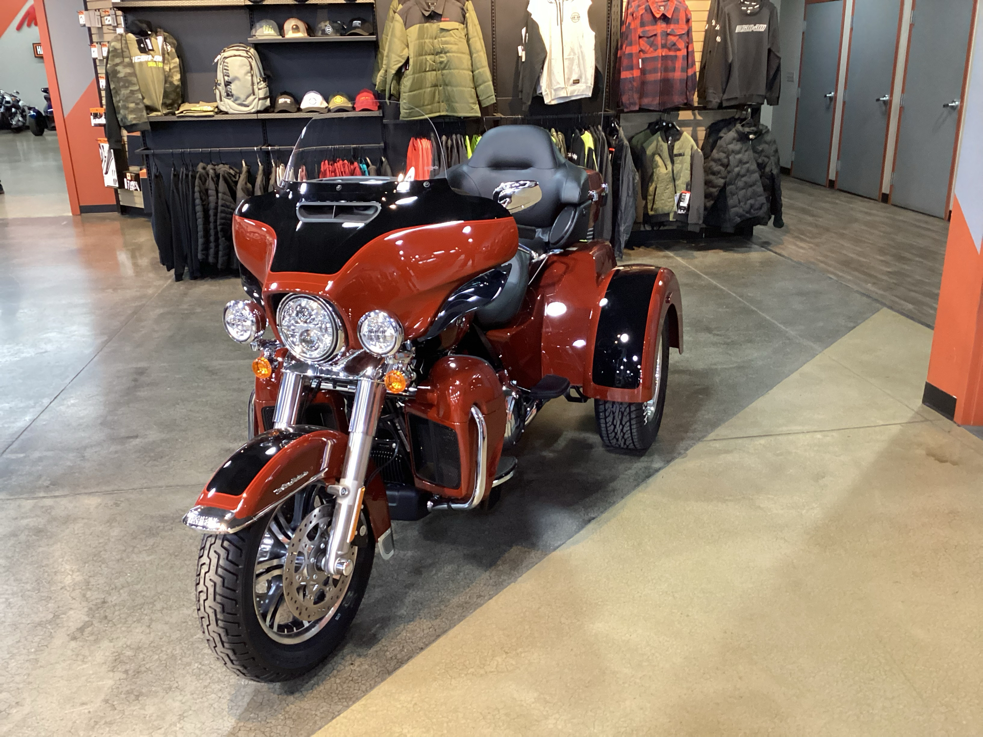 2024 Harley-Davidson Tri Glide® Ultra in Cedar Rapids, Iowa - Photo 3