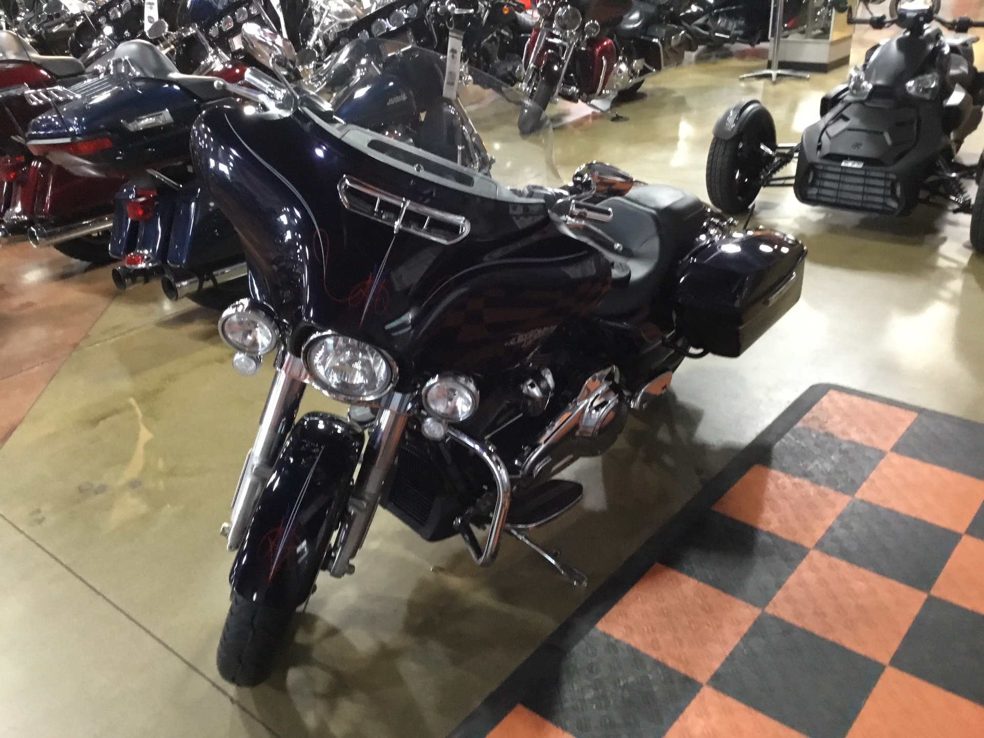2020 Harley-Davidson Street Glide® in Cedar Rapids, Iowa - Photo 3
