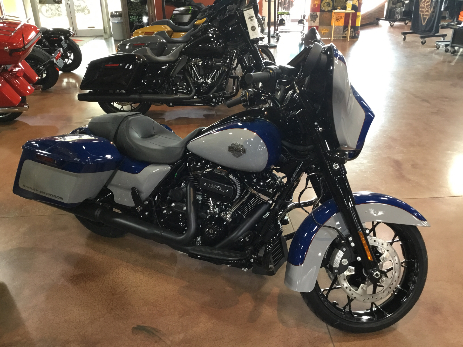 2023 Harley-Davidson Street Glide® Special in Cedar Rapids, Iowa - Photo 1