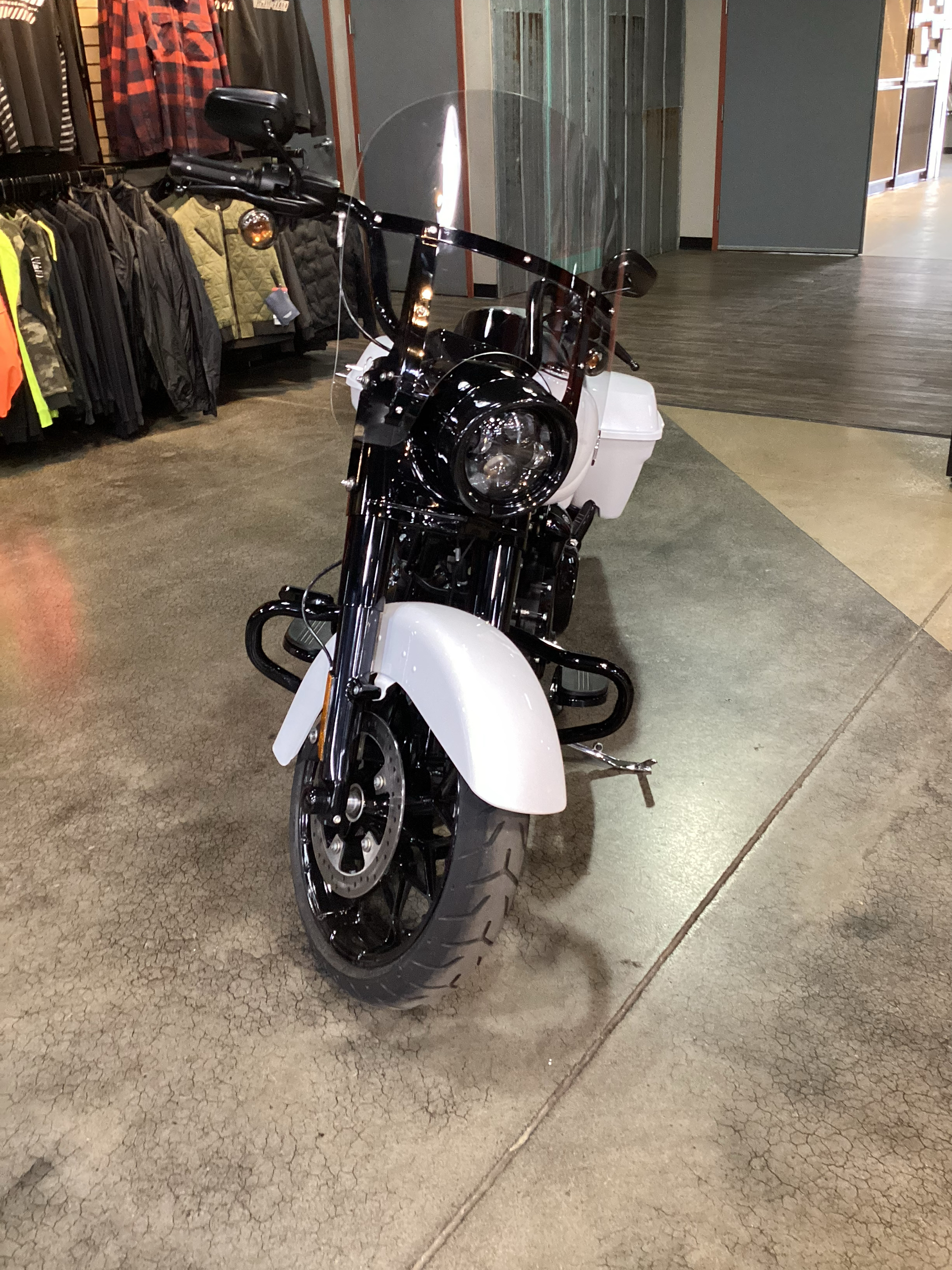 2024 Harley-Davidson Road King® Special in Cedar Rapids, Iowa - Photo 2