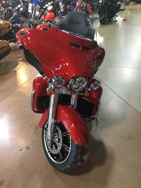 2023 Harley-Davidson Ultra Limited in Cedar Rapids, Iowa - Photo 2