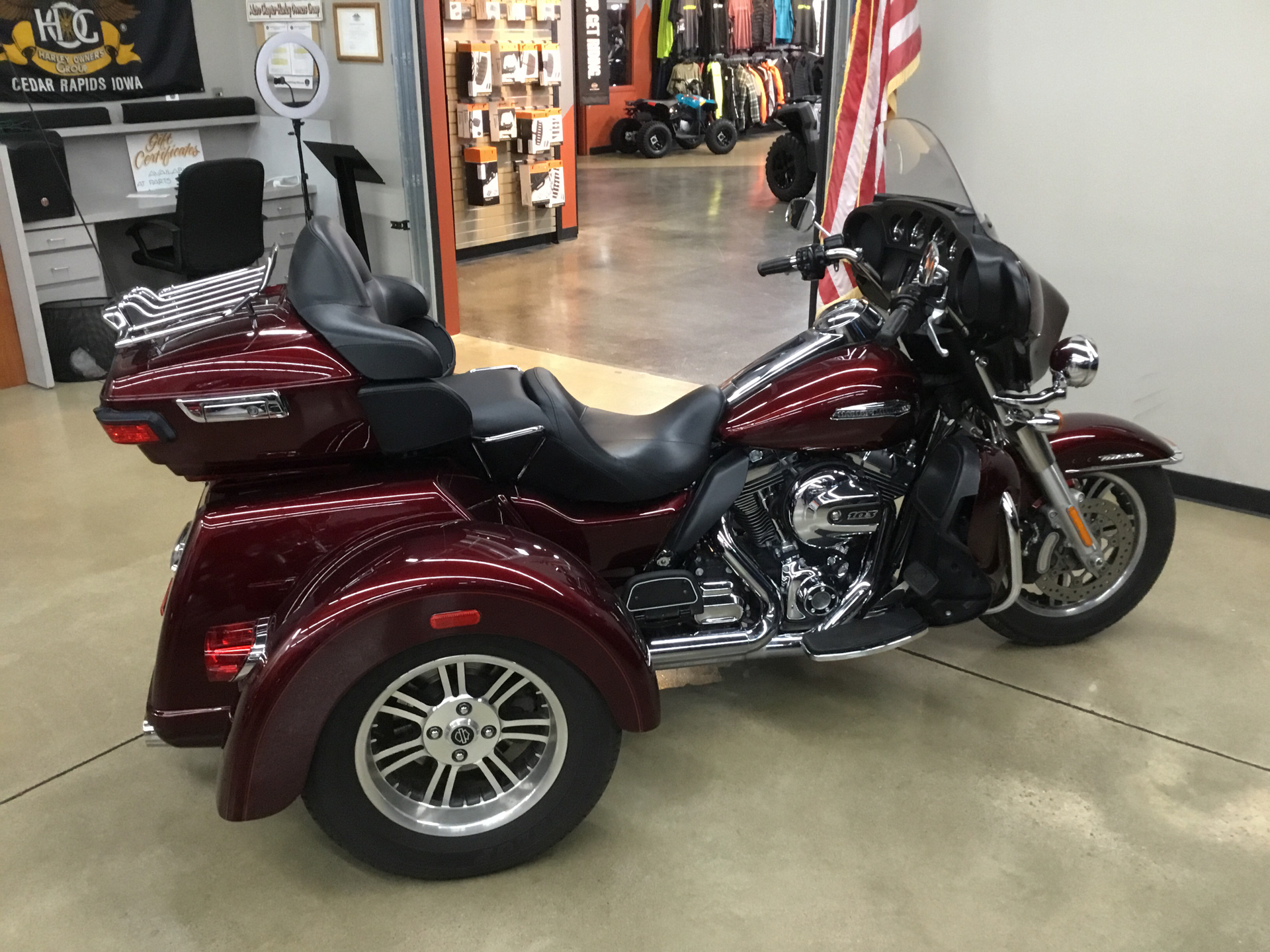 2015 Harley-Davidson Tri Glide® Ultra in Cedar Rapids, Iowa - Photo 1