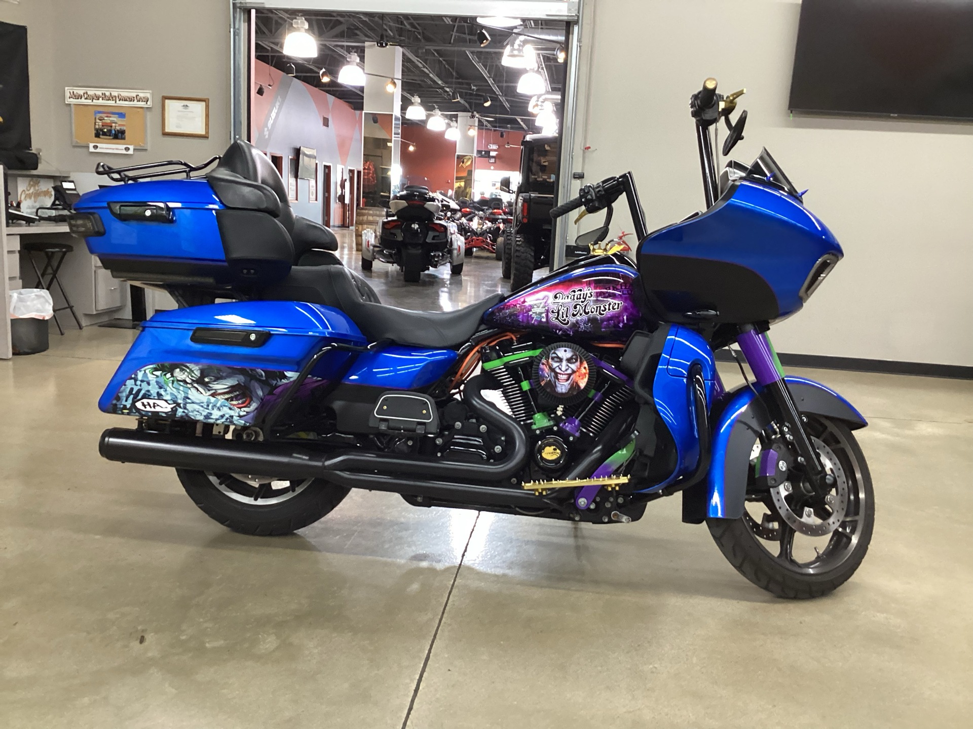 2017 Harley-Davidson Road Glide® Ultra in Cedar Rapids, Iowa - Photo 1