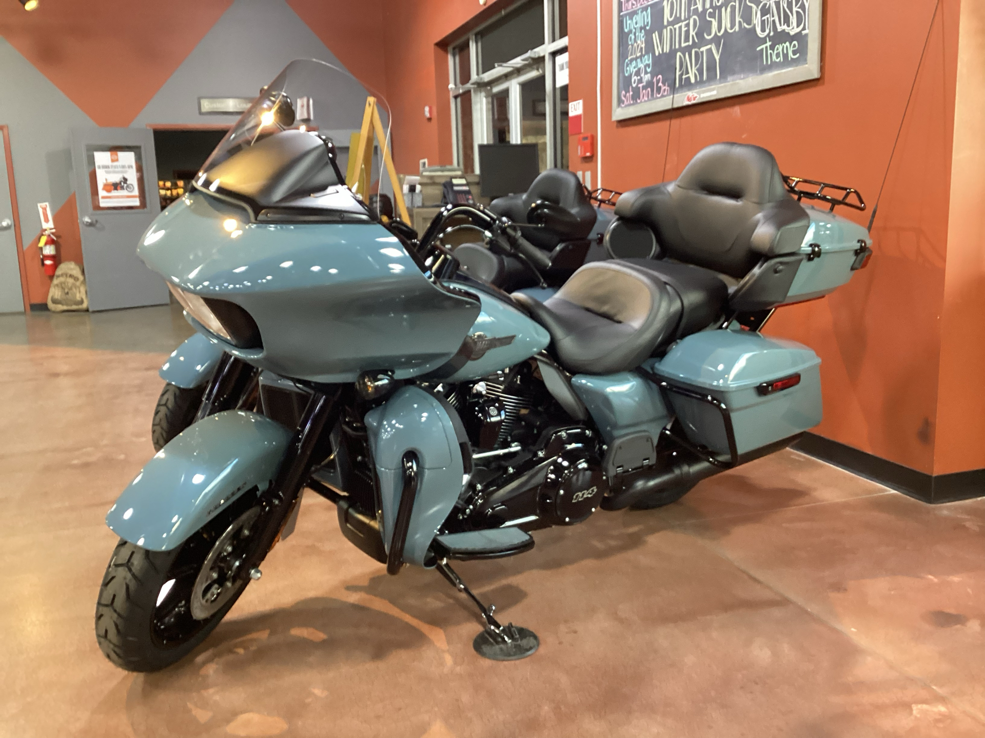 2024 Harley-Davidson Road Glide® Limited in Cedar Rapids, Iowa - Photo 3