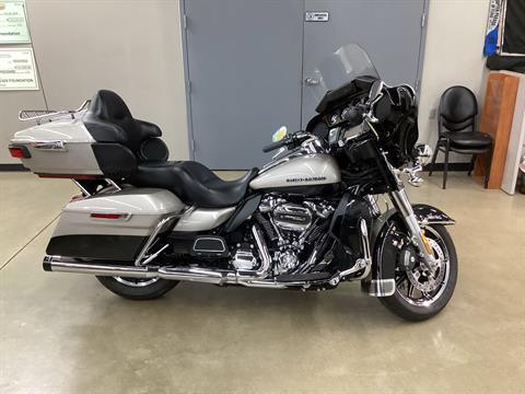 2018 Harley-Davidson Ultra Limited in Cedar Rapids, Iowa - Photo 1