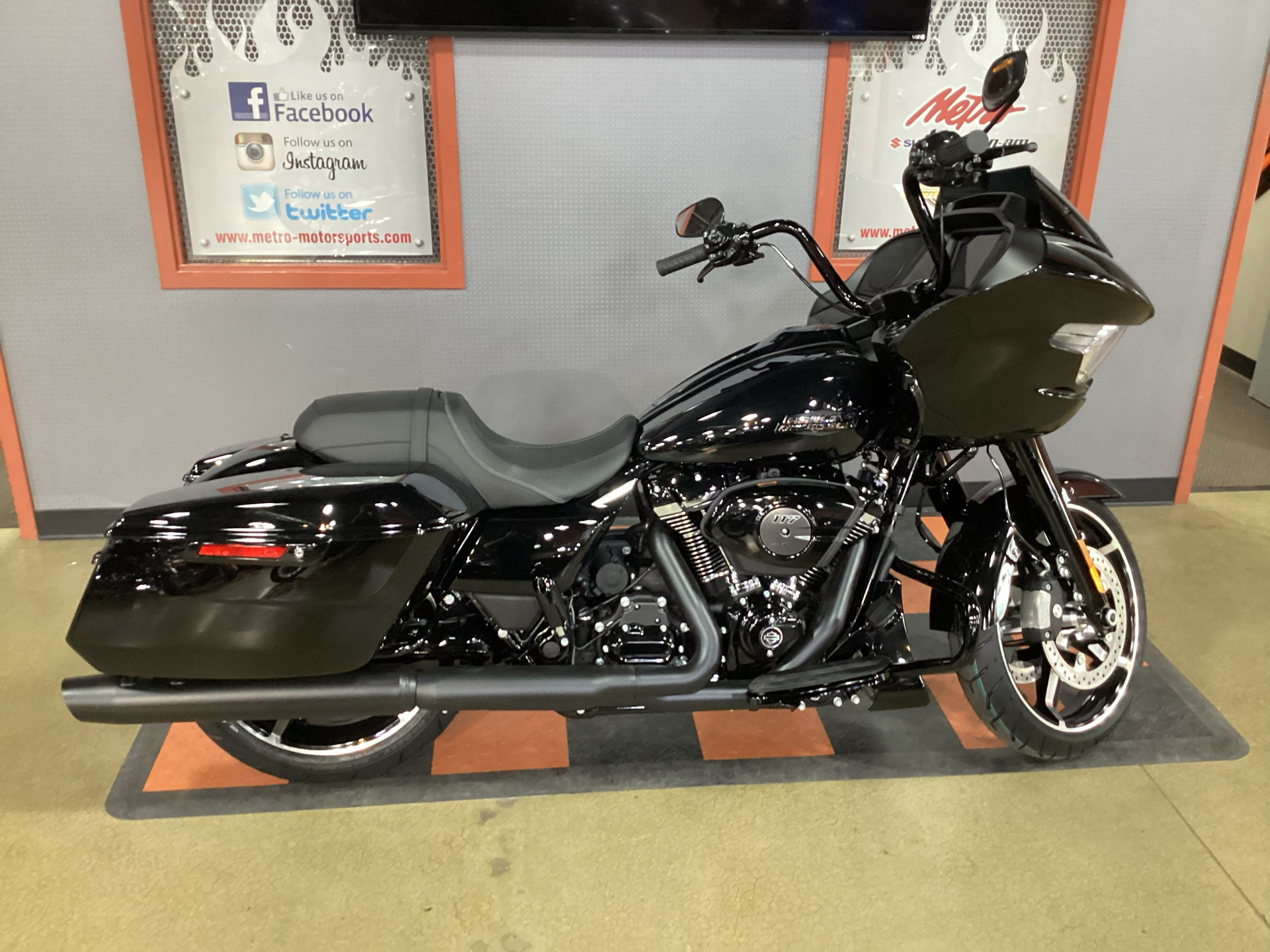 2024 Harley-Davidson Road Glide® in Cedar Rapids, Iowa - Photo 1