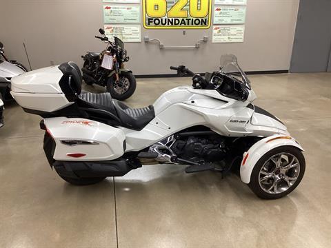 2019 Can-Am Spyder F3 Limited in Cedar Rapids, Iowa - Photo 1