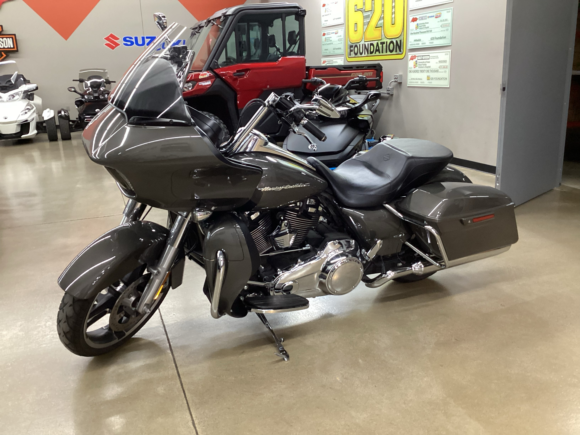 2019 Harley-Davidson Road Glide® in Cedar Rapids, Iowa - Photo 3