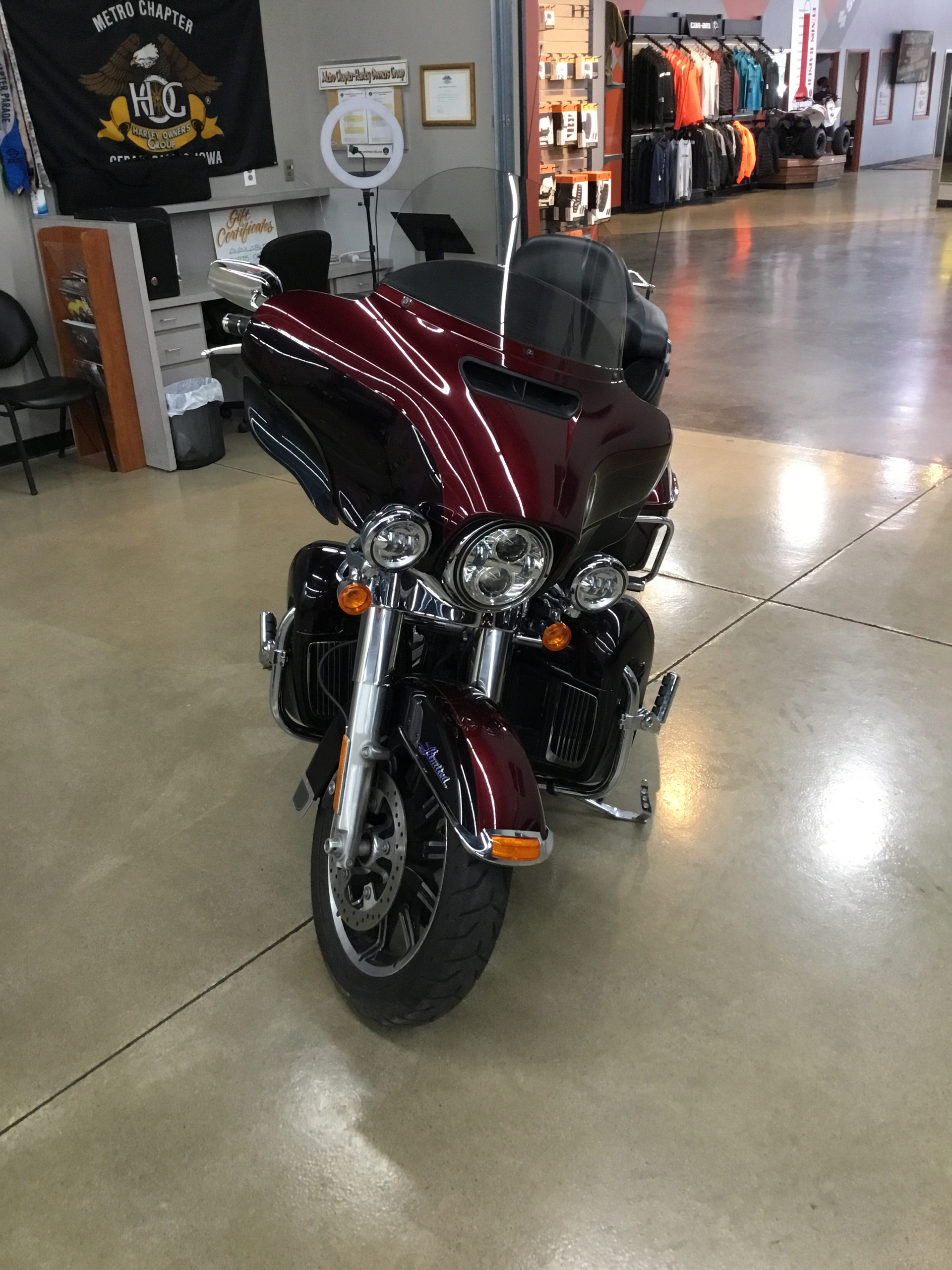 2015 Harley-Davidson Ultra Limited Low in Cedar Rapids, Iowa - Photo 2