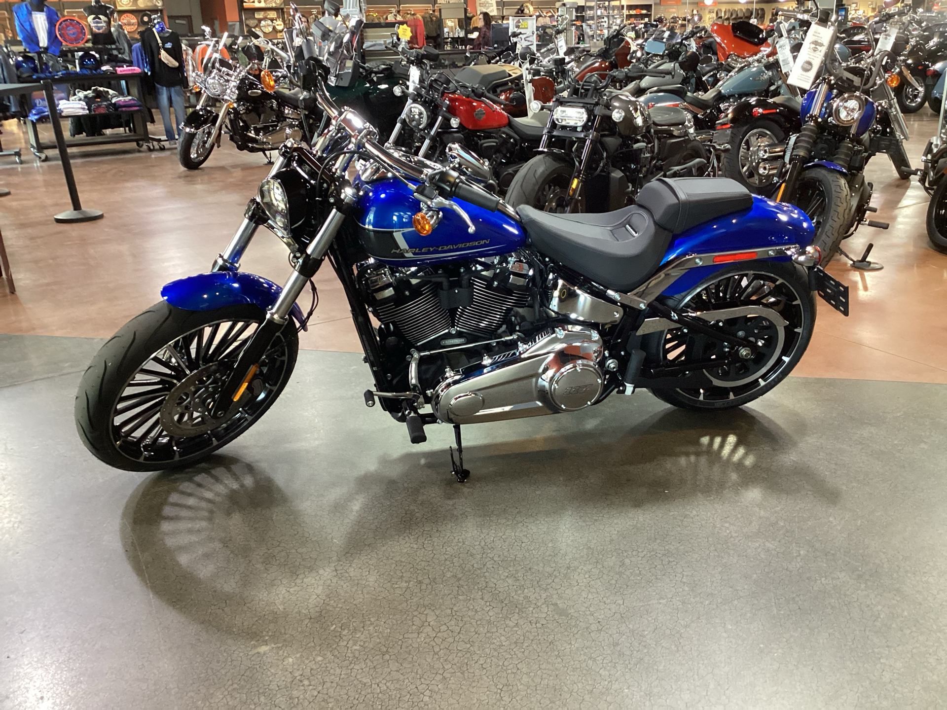2024 Harley-Davidson Breakout® in Cedar Rapids, Iowa - Photo 3