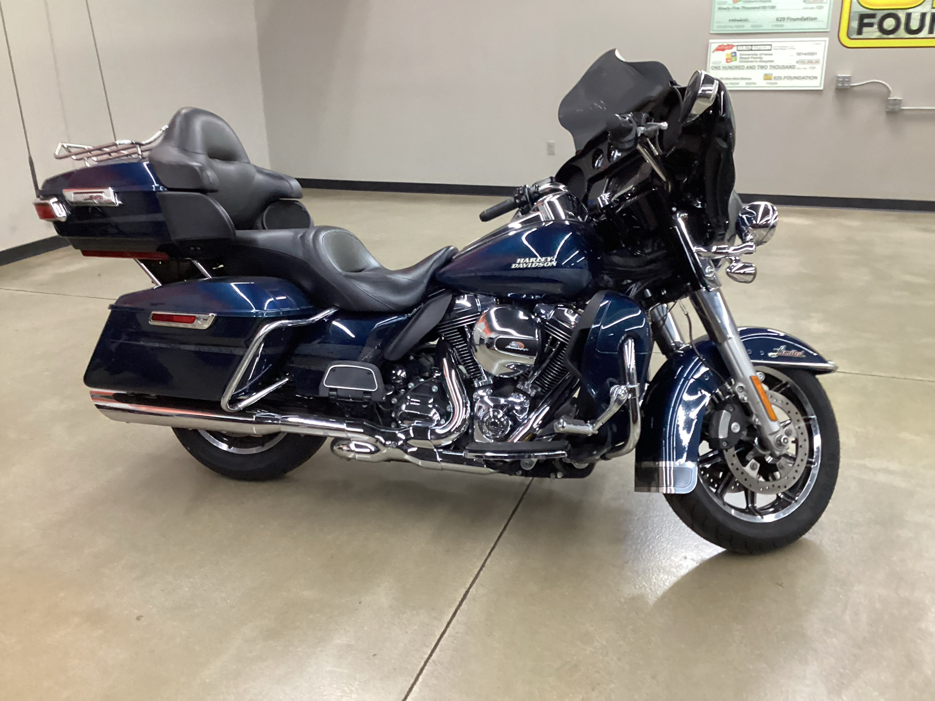 2016 Harley-Davidson Ultra Limited in Cedar Rapids, Iowa - Photo 1