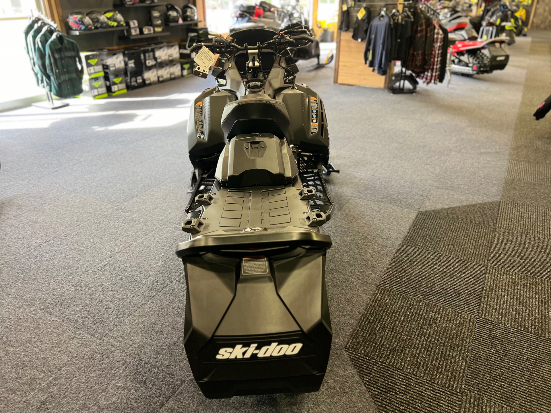 2025 Ski-Doo Renegade X-RS 900 ACE Turbo R ES Ice Ripper XT 1.5 Smart-Shox w/ 10.25 in. Touchscreen in Epsom, New Hampshire - Photo 3