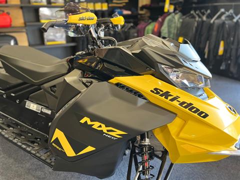 2025 Ski-Doo MXZ NEO+ 600 EFI ES RipSaw 1.25 in Epsom, New Hampshire - Photo 6