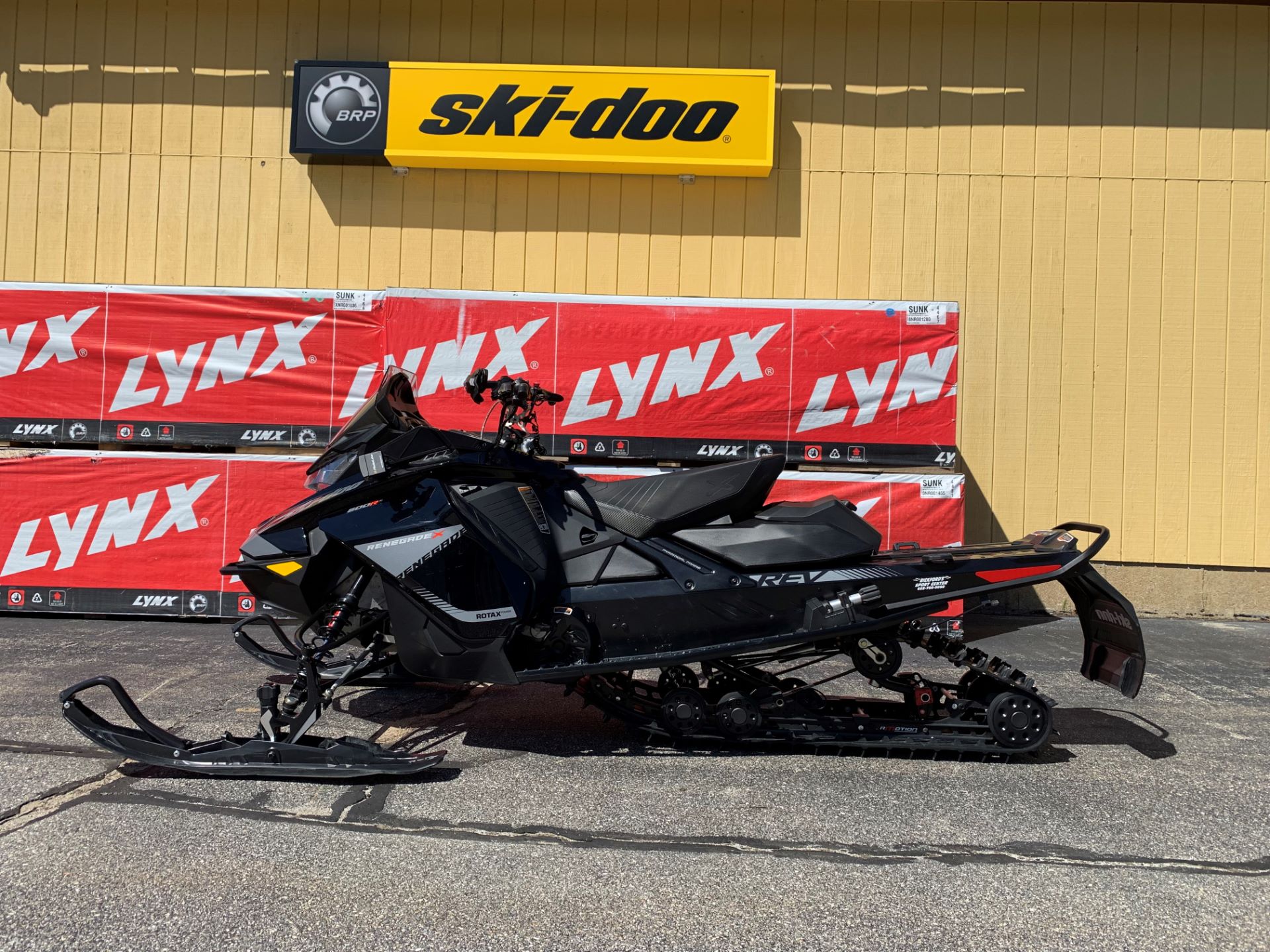 2019 Ski-Doo Renegade X 600R E-TEC Ice Cobra 1.6 w/Adj. Pkg. in Epsom, New Hampshire - Photo 3