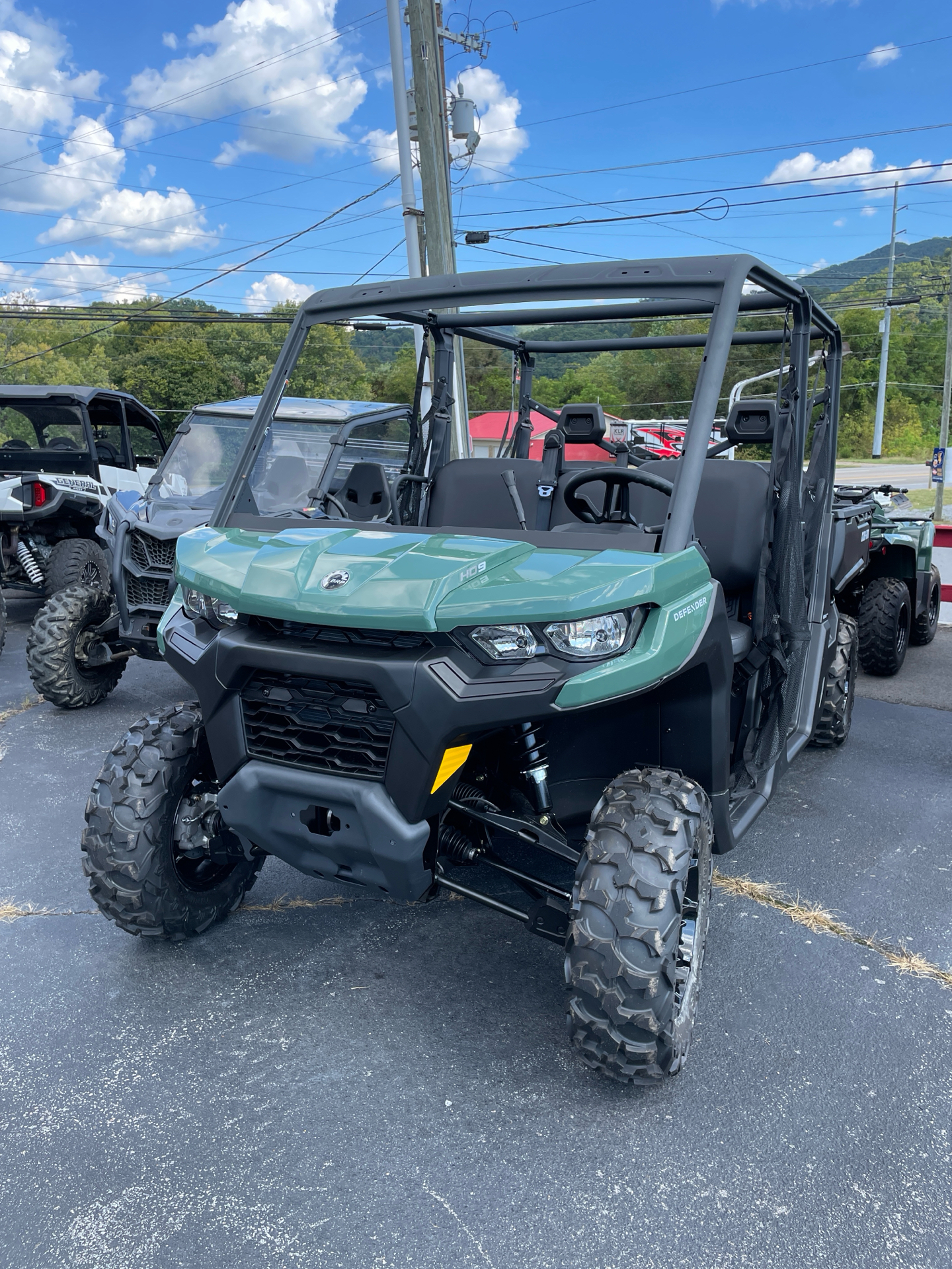 2025 Can-Am Defender MAX DPS HD9 in Elizabethton, Tennessee - Photo 1