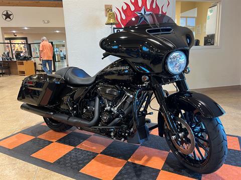 2018 Harley-Davidson Street Glide® Special in Pasadena, Texas - Photo 2