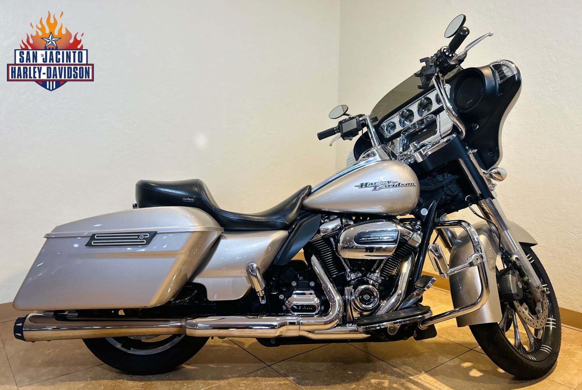 2018 Harley-Davidson Street Glide® in Pasadena, Texas - Photo 1