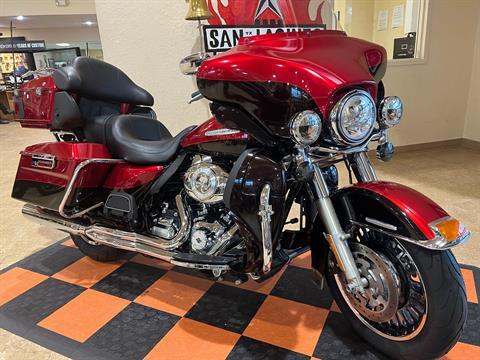 2013 Harley-Davidson Electra Glide® Ultra Limited in Pasadena, Texas - Photo 2