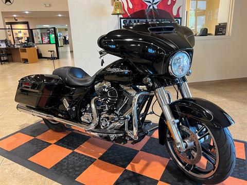 2015 Harley-Davidson Street Glide® Special in Pasadena, Texas - Photo 2