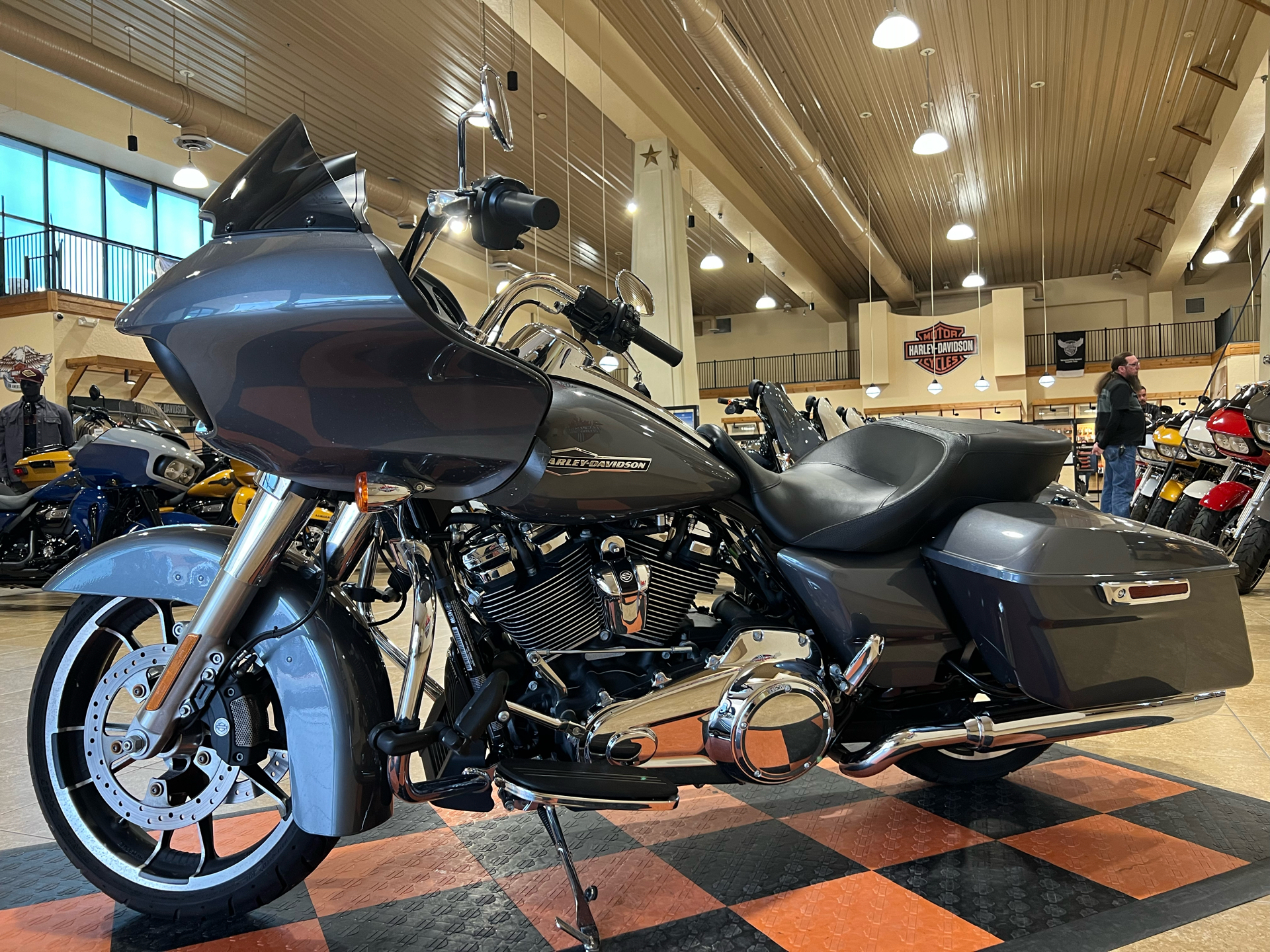 2021 Harley-Davidson Road Glide® in Pasadena, Texas - Photo 4