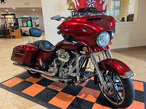 2016 Harley-Davidson Street Glide® Special in Pasadena, Texas - Photo 2