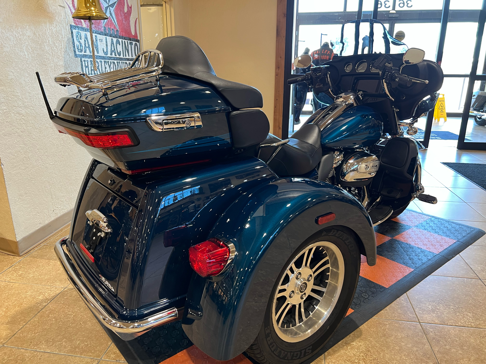2020 Harley-Davidson Tri Glide® Ultra in Pasadena, Texas - Photo 3