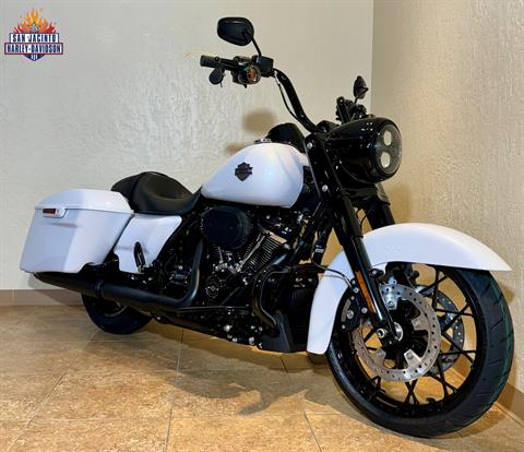 2024 Harley-Davidson Road King® Special in Pasadena, Texas - Photo 2