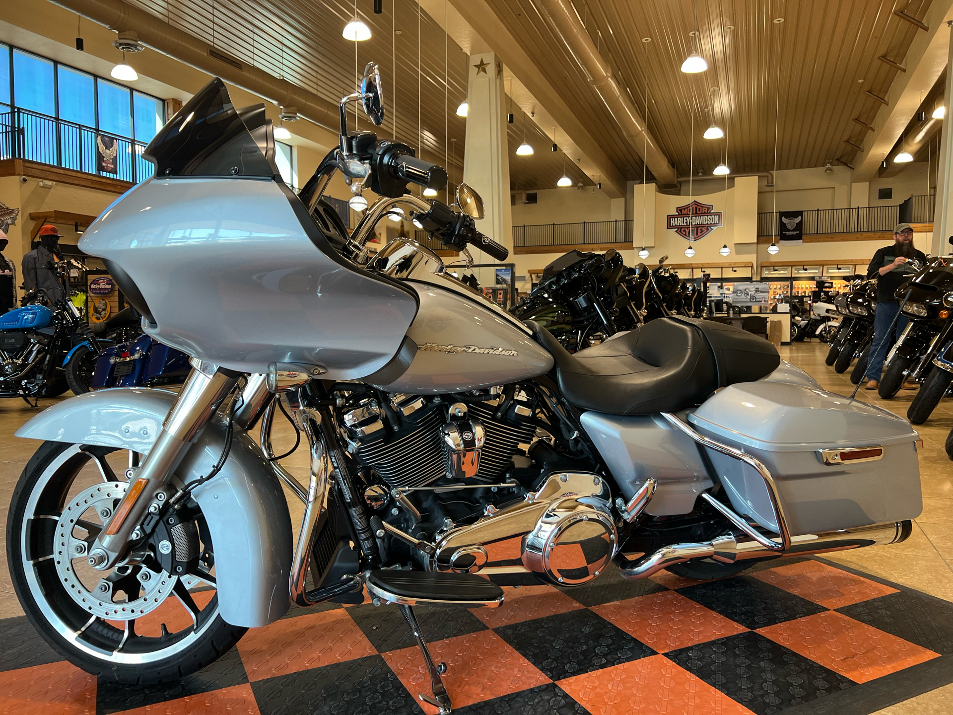 2020 Harley-Davidson Road Glide® in Pasadena, Texas - Photo 4
