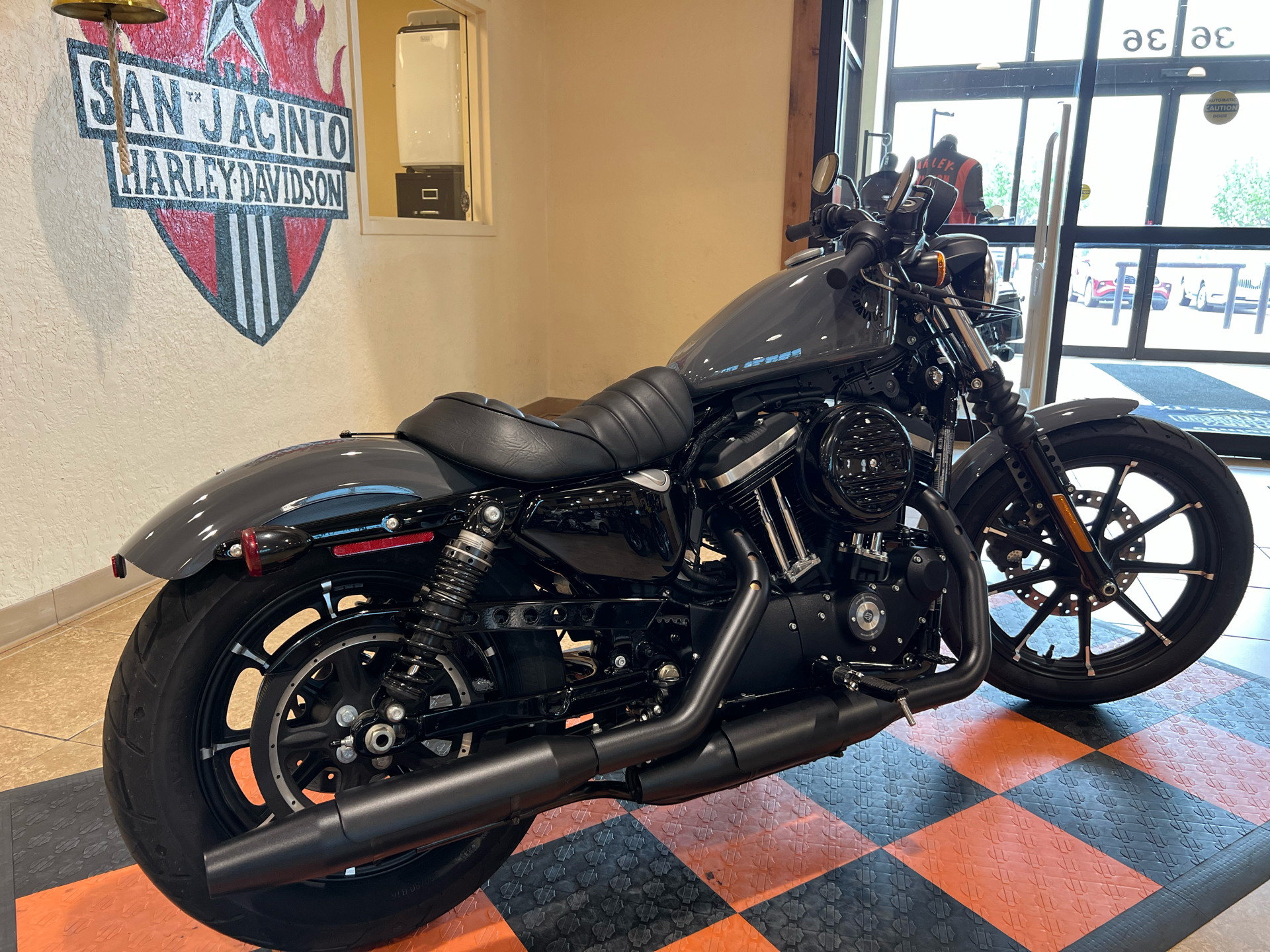 2022 Harley-Davidson Iron 883™ in Pasadena, Texas - Photo 3