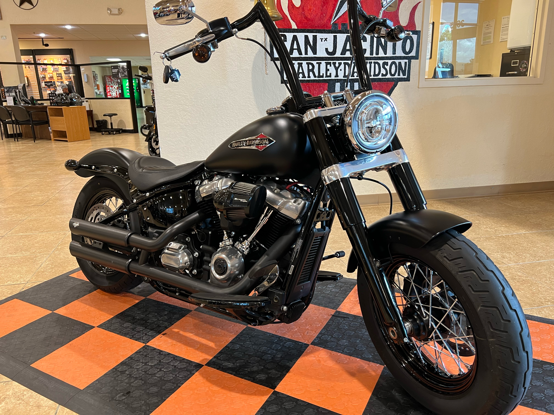 2020 Harley-Davidson Softail Slim® in Pasadena, Texas - Photo 2