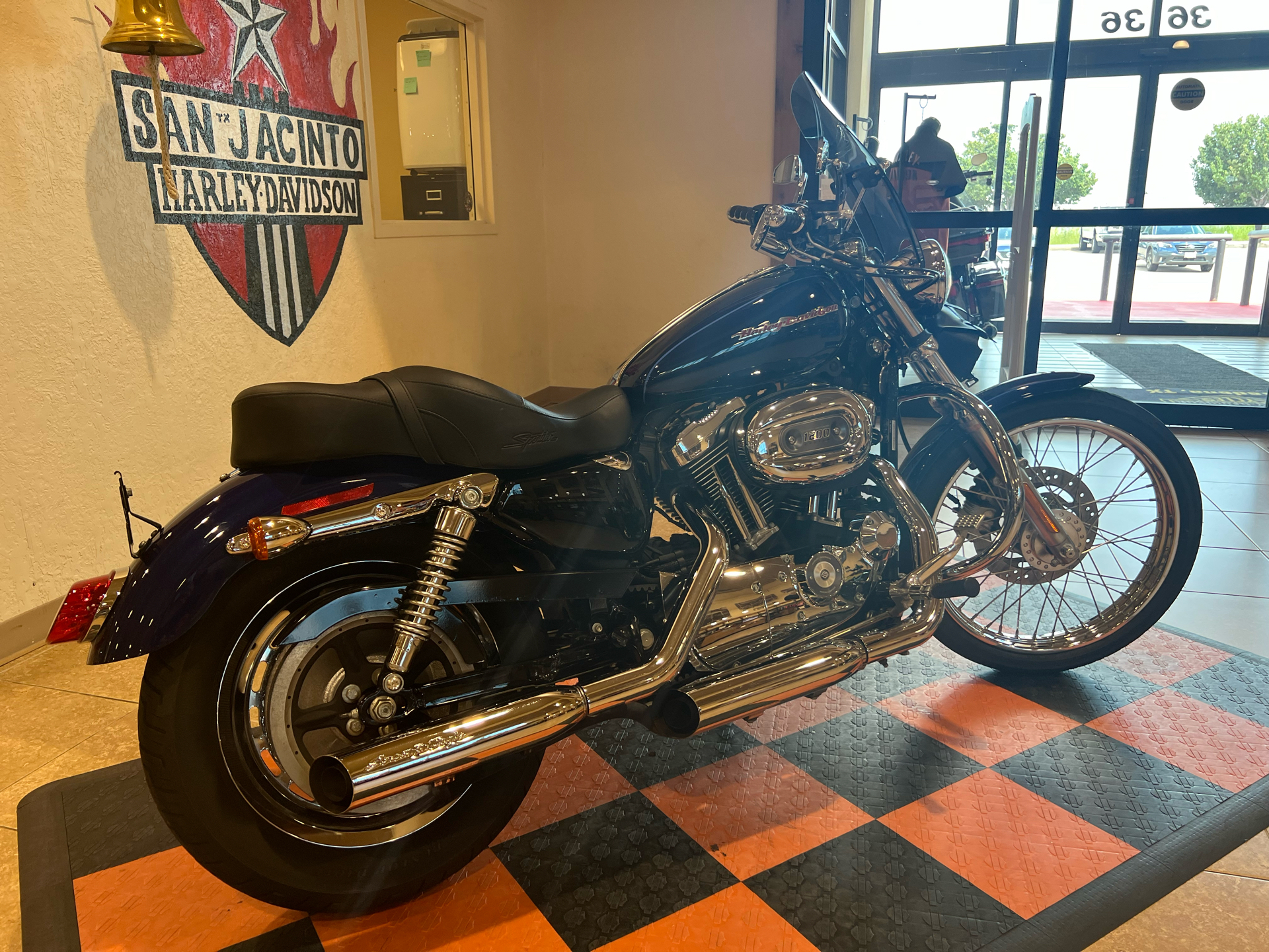 2007 Harley-Davidson Sportster® 1200 Custom in Pasadena, Texas - Photo 3