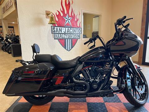 2018 Harley-Davidson CVO™ Road Glide® in Pasadena, Texas - Photo 1