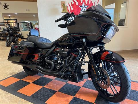 2018 Harley-Davidson CVO™ Road Glide® in Pasadena, Texas - Photo 2