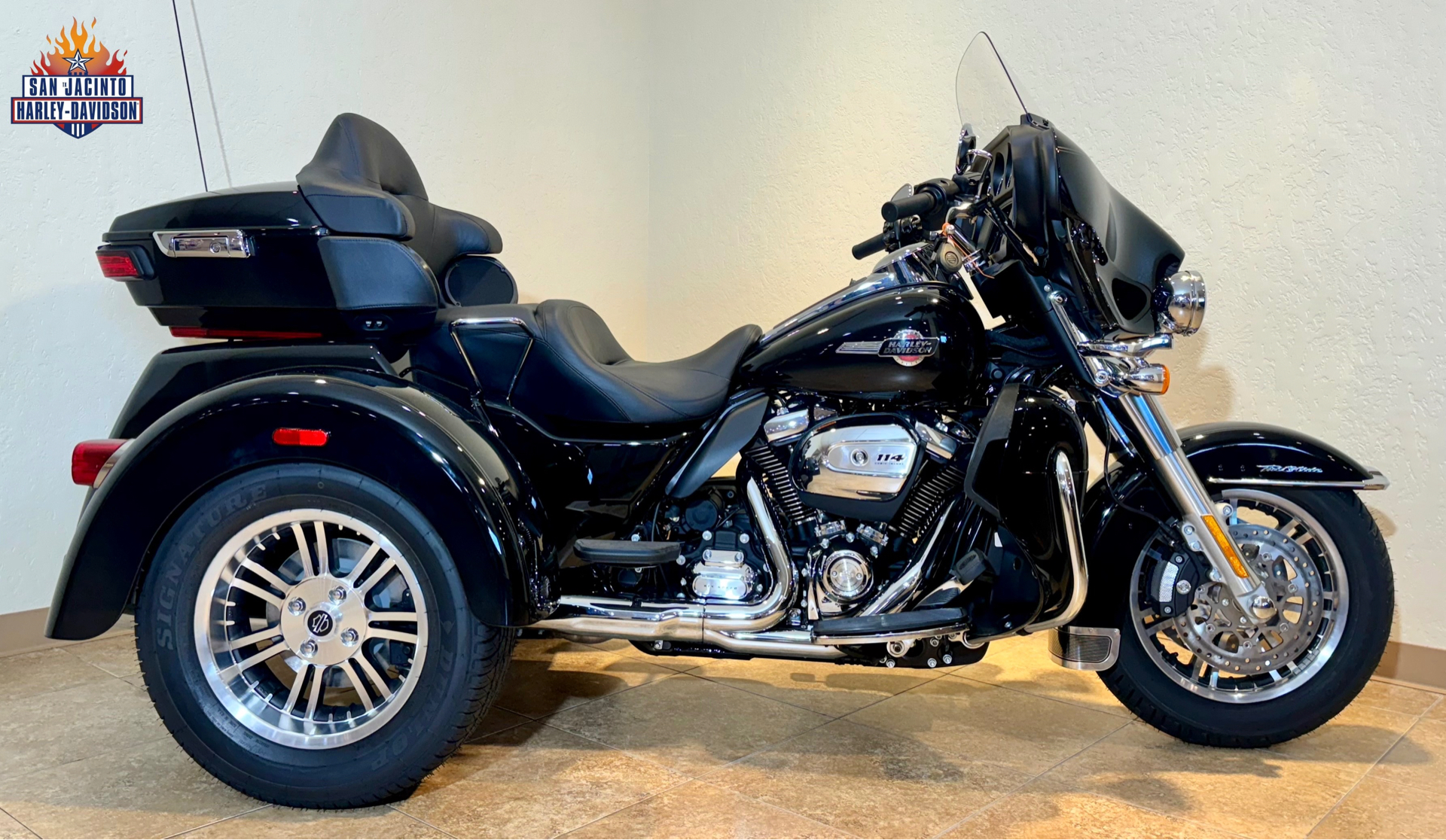 2024 Harley-Davidson Tri Glide® Ultra in Pasadena, Texas - Photo 1