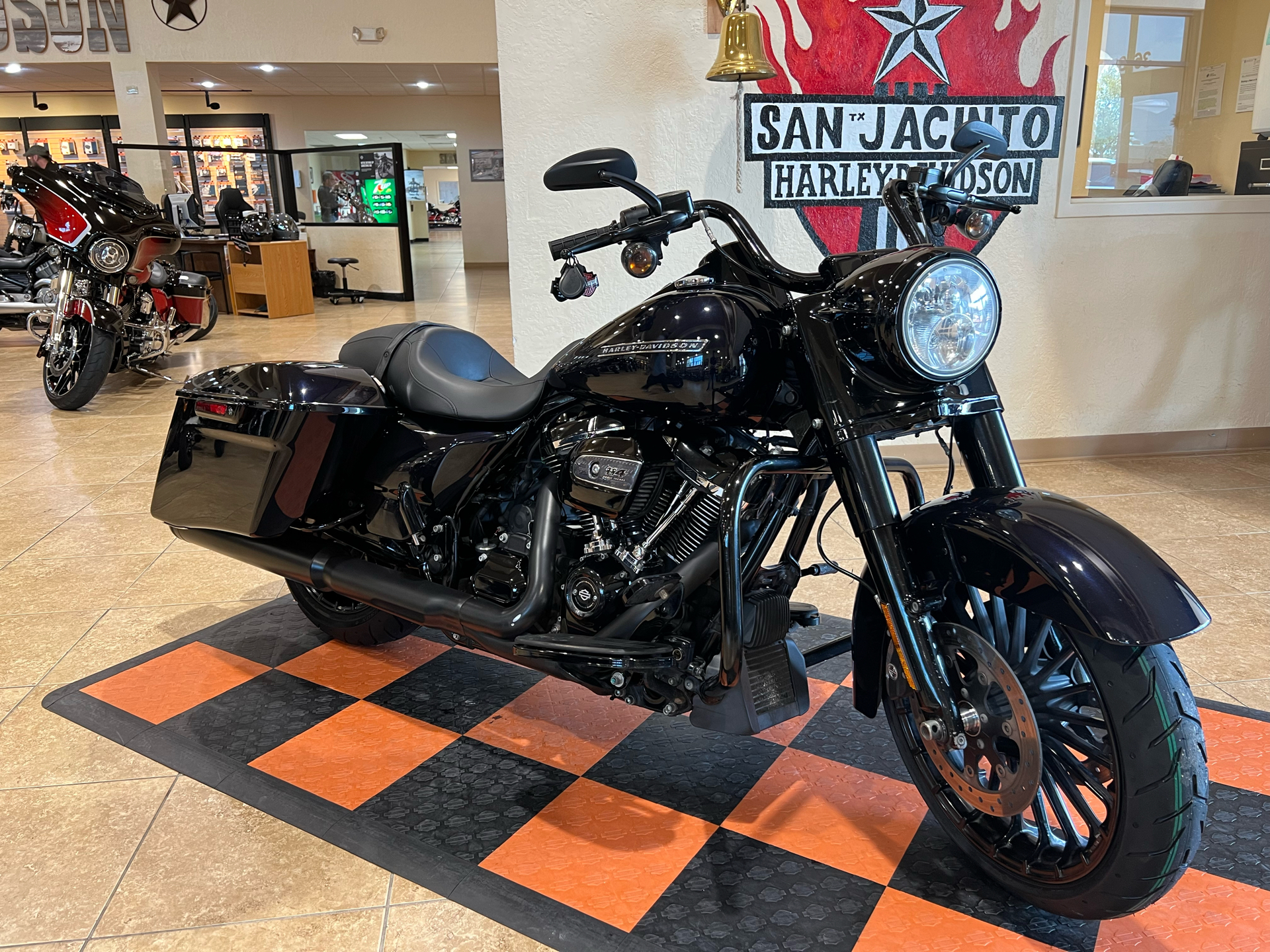 2019 Harley-Davidson Road King® Special in Pasadena, Texas - Photo 2