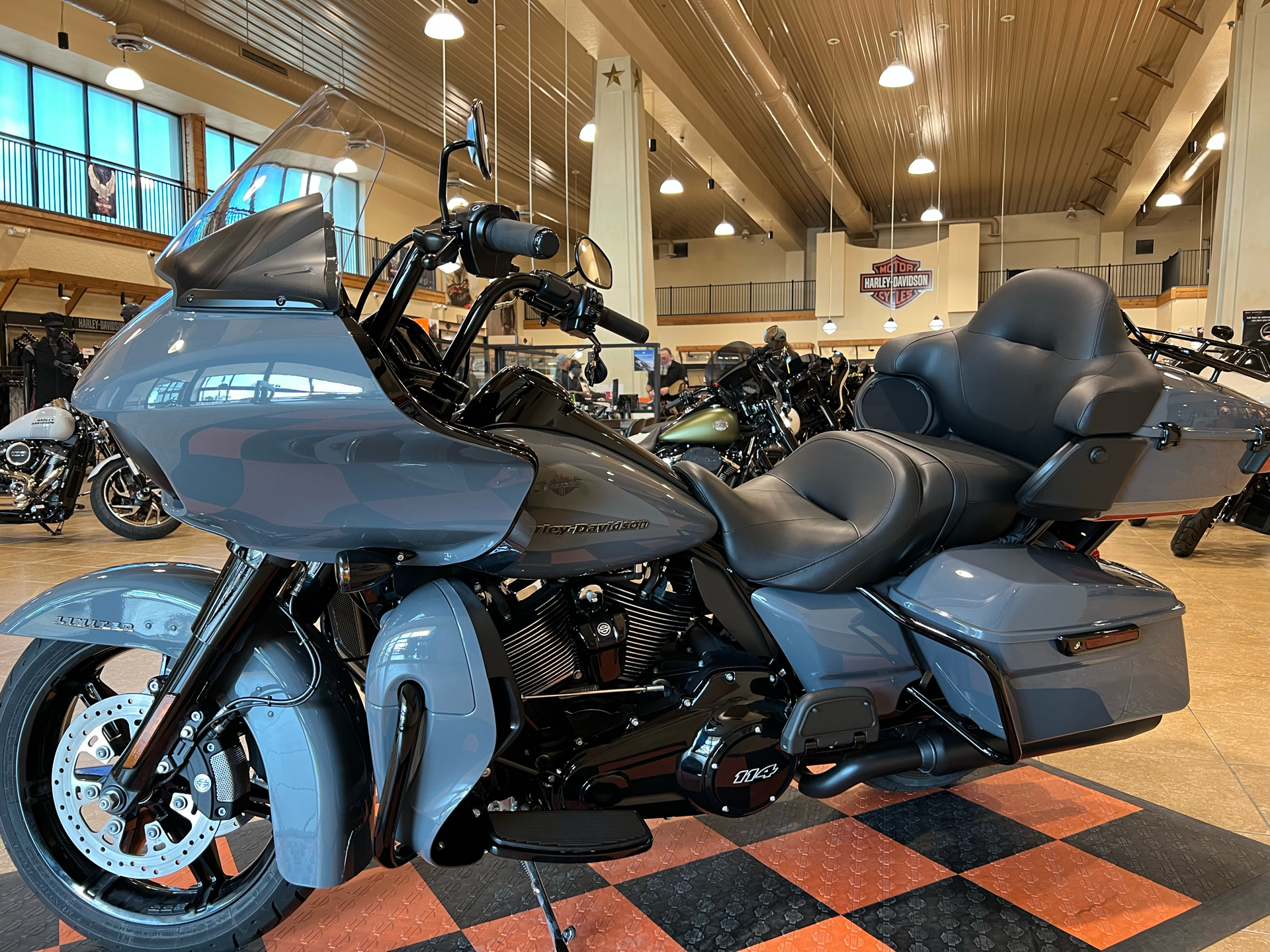 2022 Harley-Davidson Road Glide® Limited in Pasadena, Texas - Photo 4