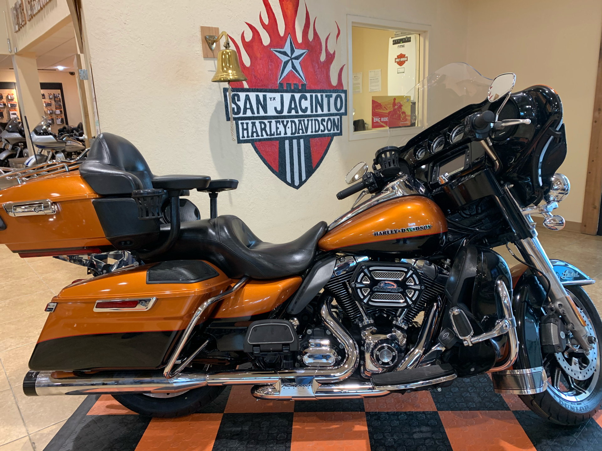 Used 2014 Harley Davidson Electra Glide Ultra Limited Motorcycles In Pasadena Tx 668739 Vivid Black Amber Whiskey