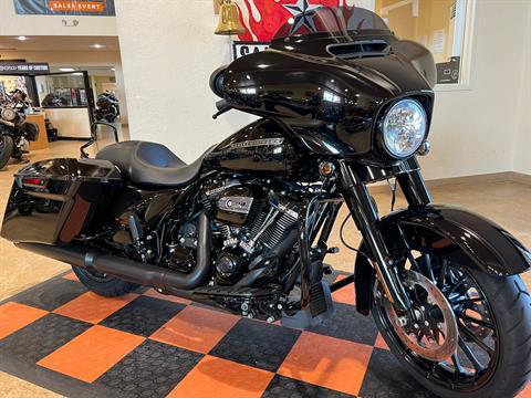 2019 Harley-Davidson Street Glide® Special in Pasadena, Texas - Photo 2