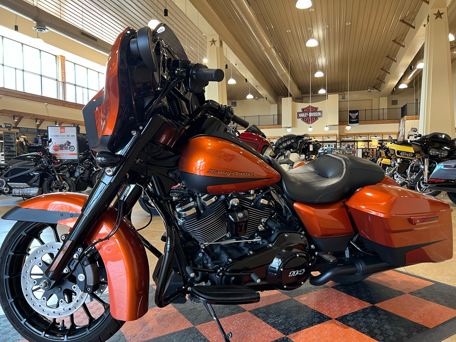 2019 Harley-Davidson Street Glide® Special in Pasadena, Texas - Photo 4