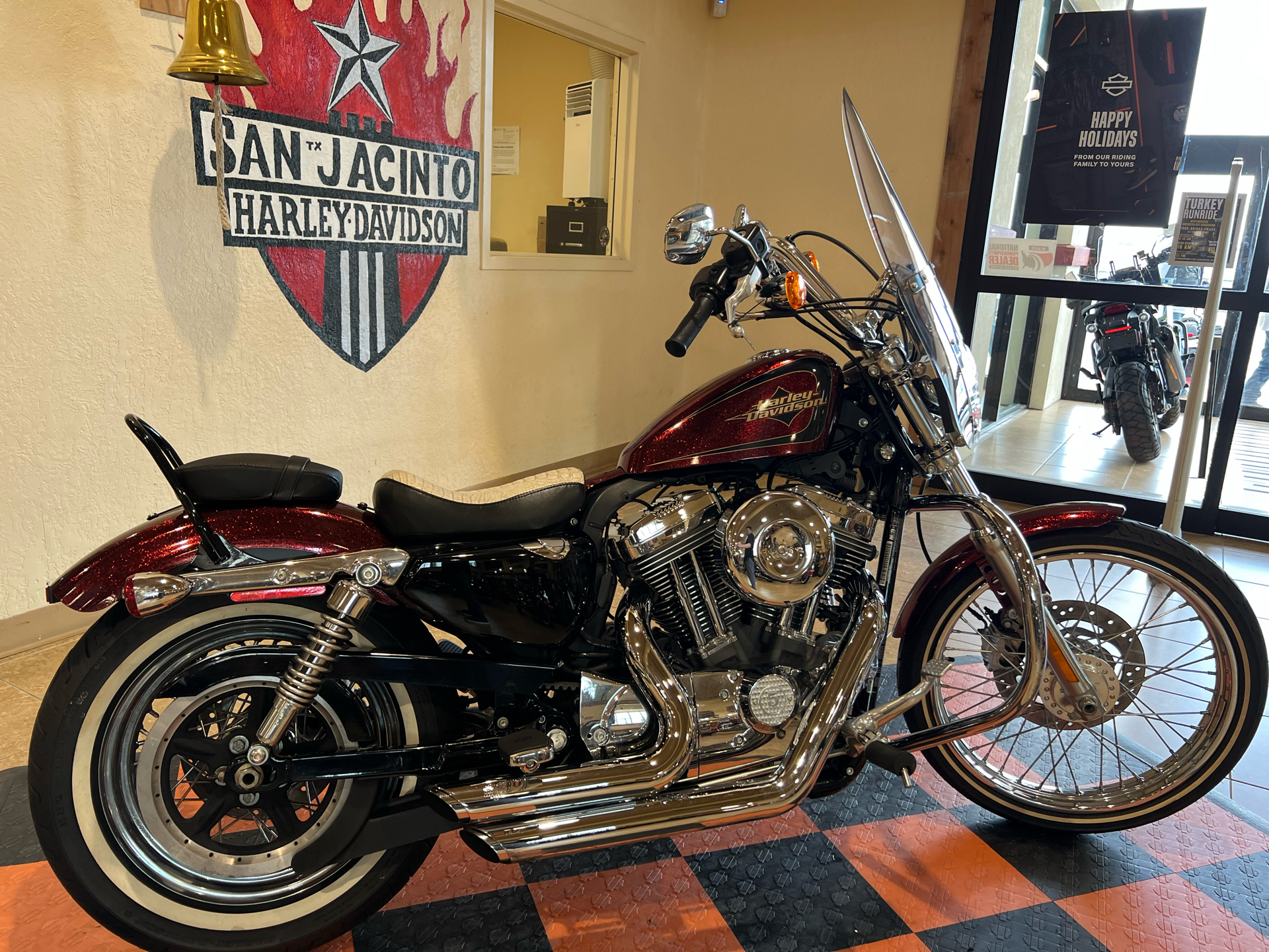 2013 Harley-Davidson Sportster® Seventy-Two® in Pasadena, Texas - Photo 3