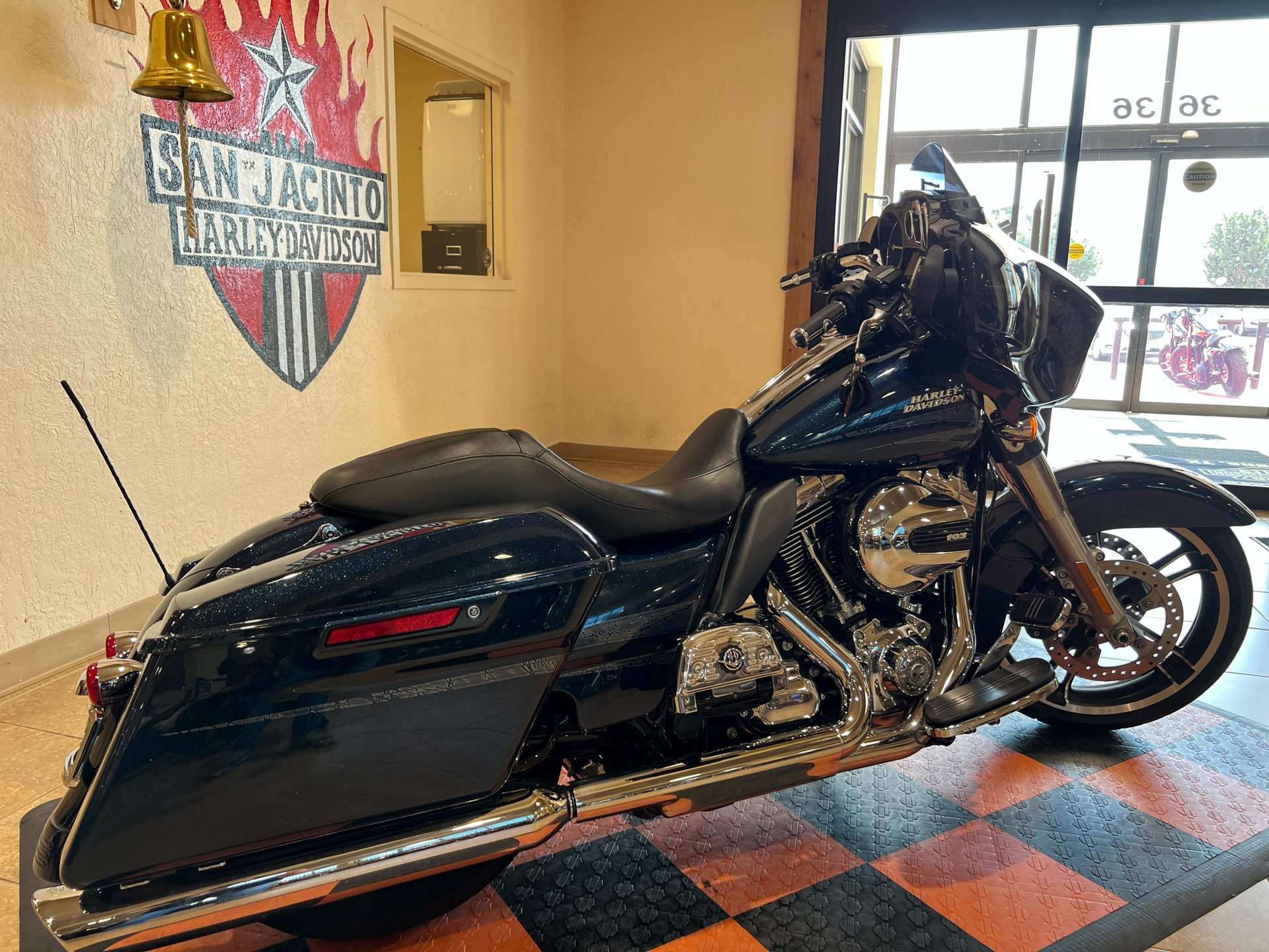2016 Harley-Davidson Street Glide® Special in Pasadena, Texas - Photo 3