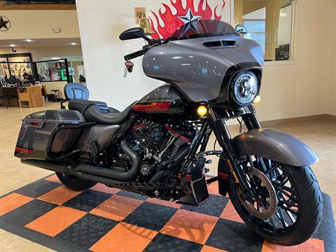 2020 Harley-Davidson CVO™ Street Glide® in Pasadena, Texas - Photo 2
