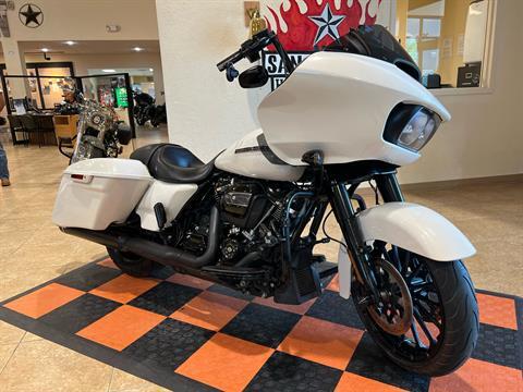 2018 Harley-Davidson Road Glide® Special in Pasadena, Texas - Photo 2