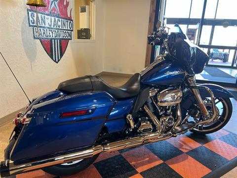 2017 Harley-Davidson Street Glide® in Pasadena, Texas - Photo 3