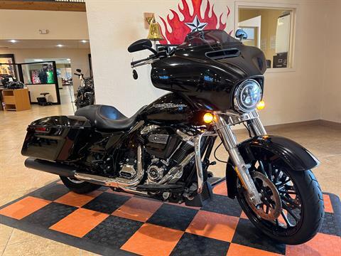 2017 Harley-Davidson Street Glide® in Pasadena, Texas - Photo 2