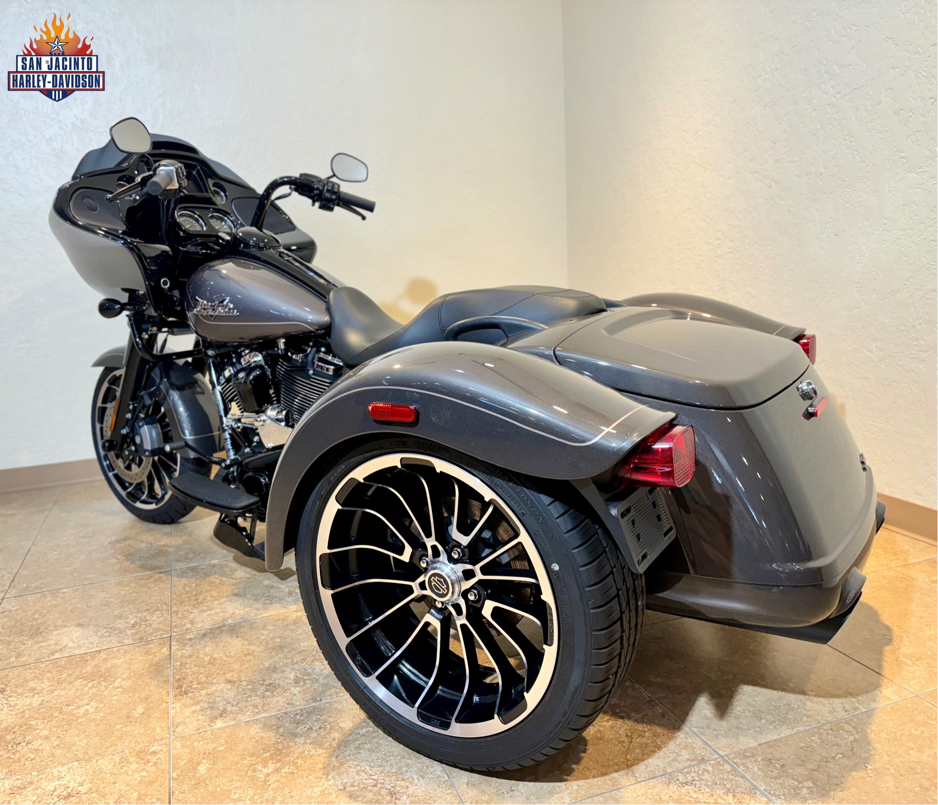 2023 Harley-Davidson Road Glide® 3 in Pasadena, Texas - Photo 5