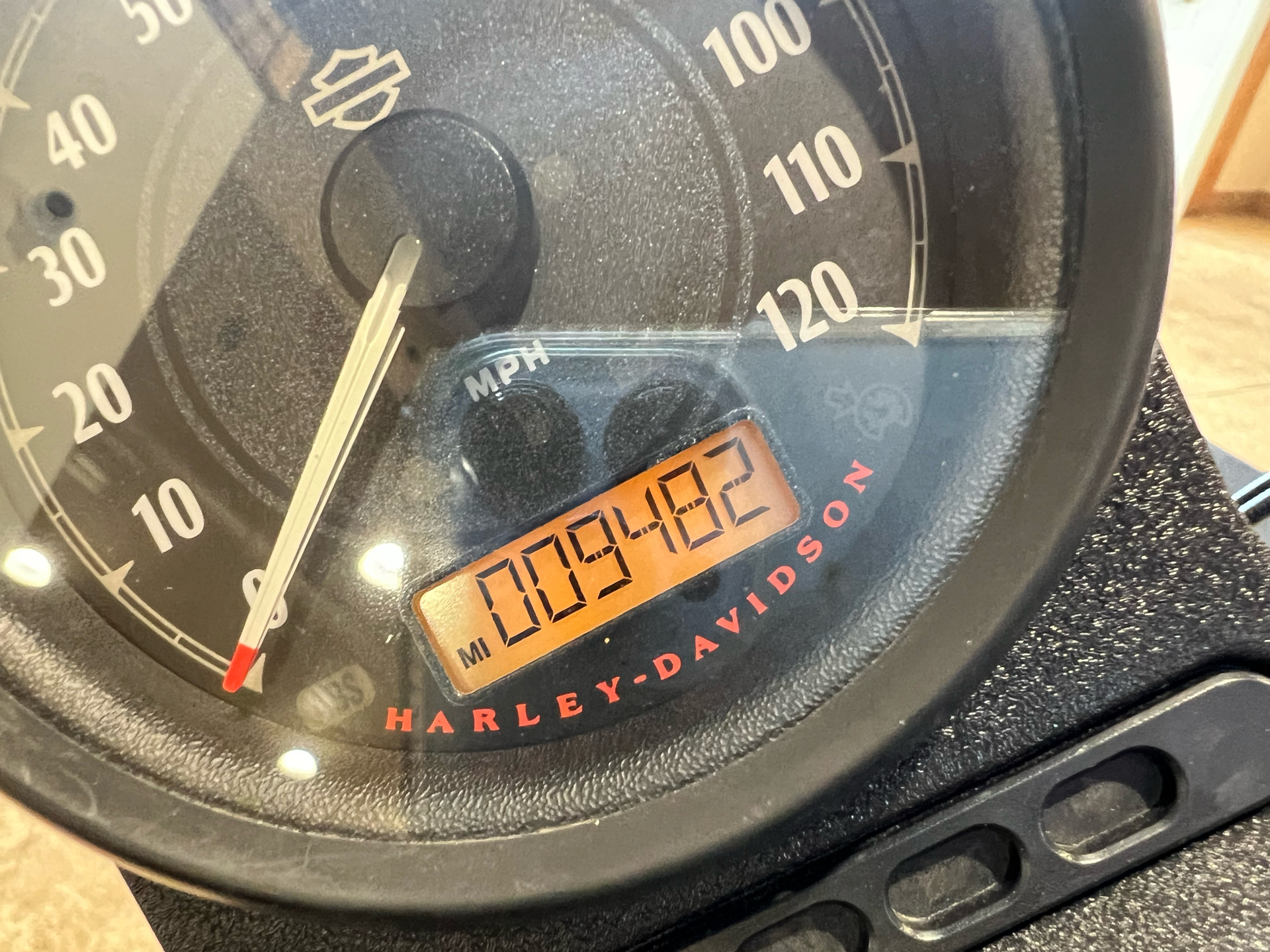 2021 Harley-Davidson Iron 883™ in Pasadena, Texas - Photo 5