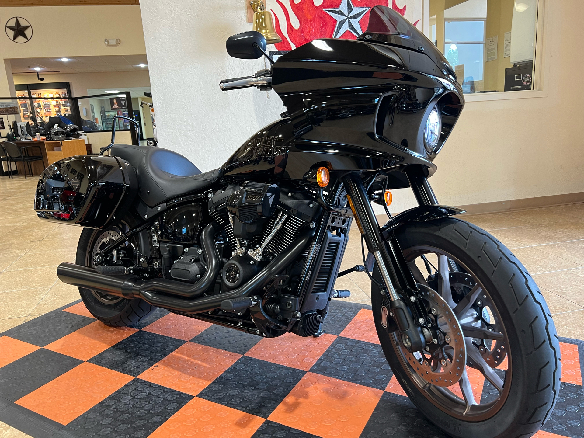 2022 Harley-Davidson Low Rider® ST in Pasadena, Texas - Photo 2