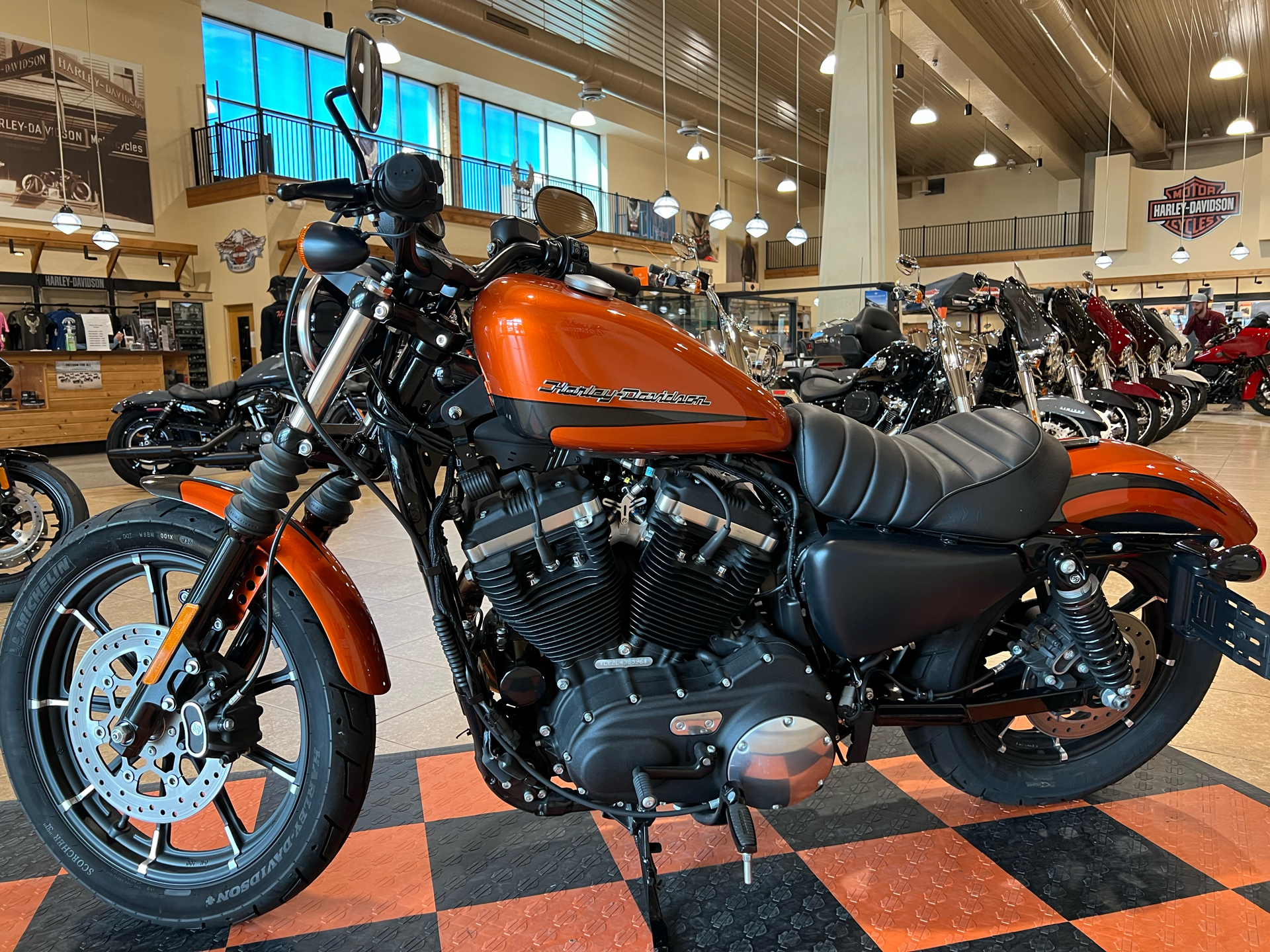 2020 Harley-Davidson Iron 883™ in Pasadena, Texas - Photo 4