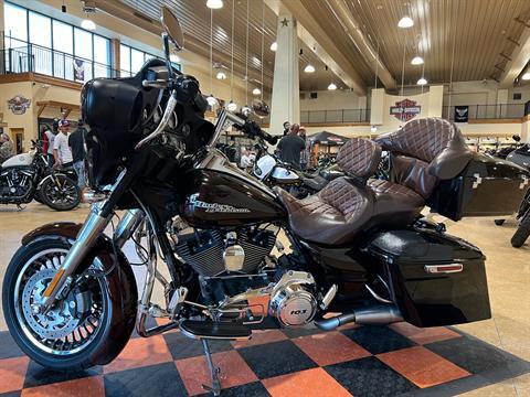 2011 Harley-Davidson Street Glide® in Pasadena, Texas - Photo 4